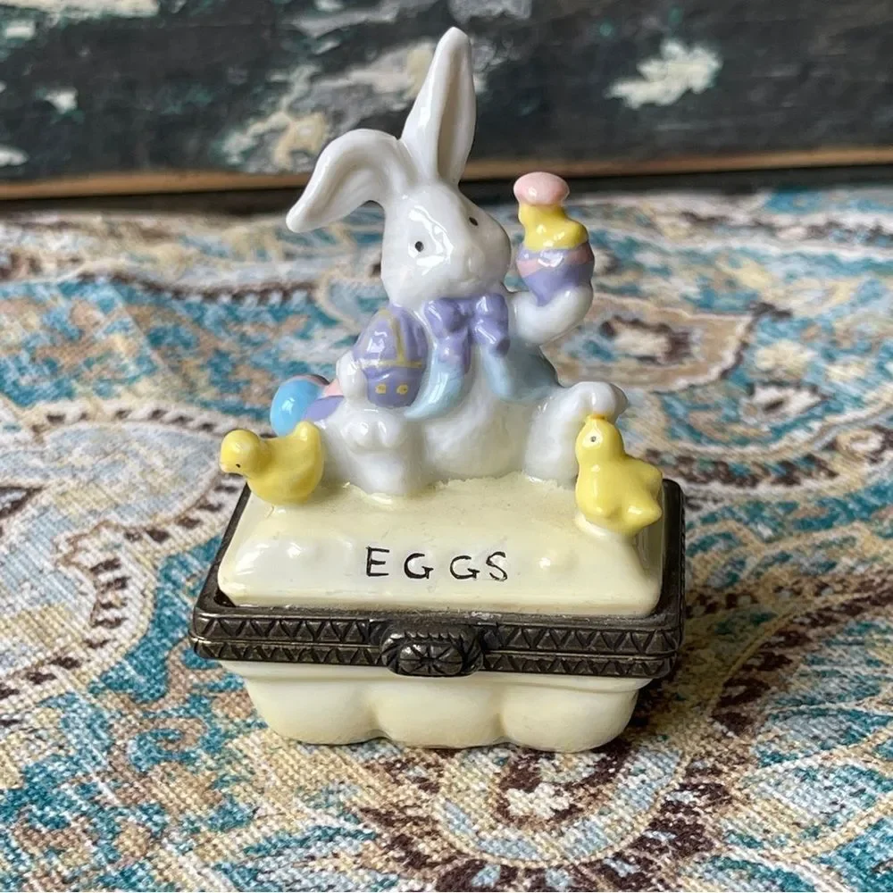 Midwest of Cannon Falls Easter Bunny Eggs Porcelain Hinged Trinket Box